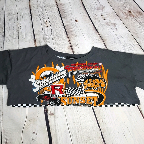 Crop Top - Picture 2 of 5